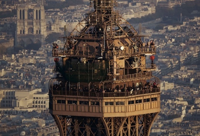 apartment on the top of effil tower Eiffel Tower