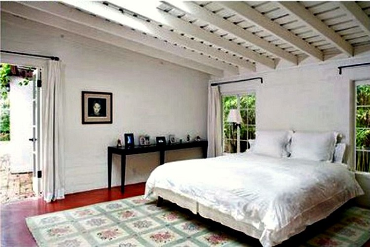 Monroes bedroom Monroe’s bedroom