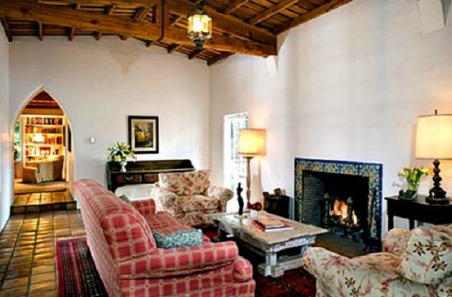 Monroes hacienda-style house Monroe’s hacienda-style house