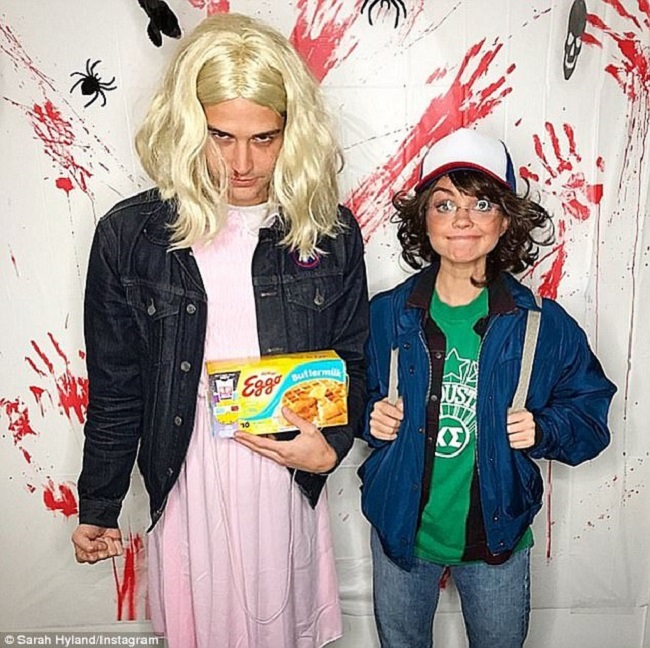 sarah hyland and wells adams halloween costume Sarah Hyland and Wells Adams