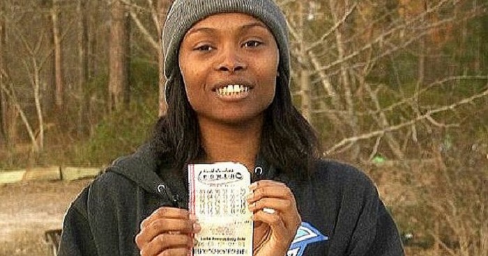 Marie Holmes wins a big amount through the Powerball lottery Marie Holmes wins a big amount through the Powerball lottery