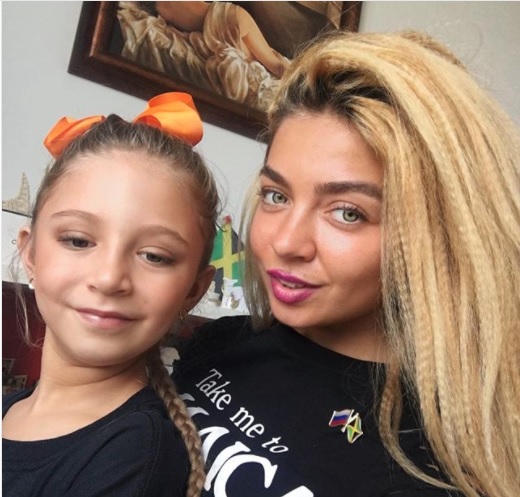 mother and daughter mother and daughter