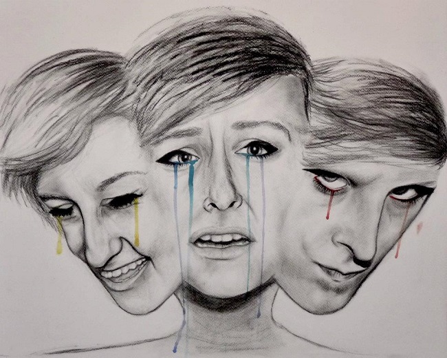 People are amazed with the ability of her brain to attain 17 personalities People are amazed with the ability of her brain to attain 17 personalities