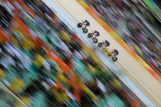 Sports in action-1st place-Great Britain Team-Tim Clayton Sports in action-1st place-Great Britain Team-Tim Clayton