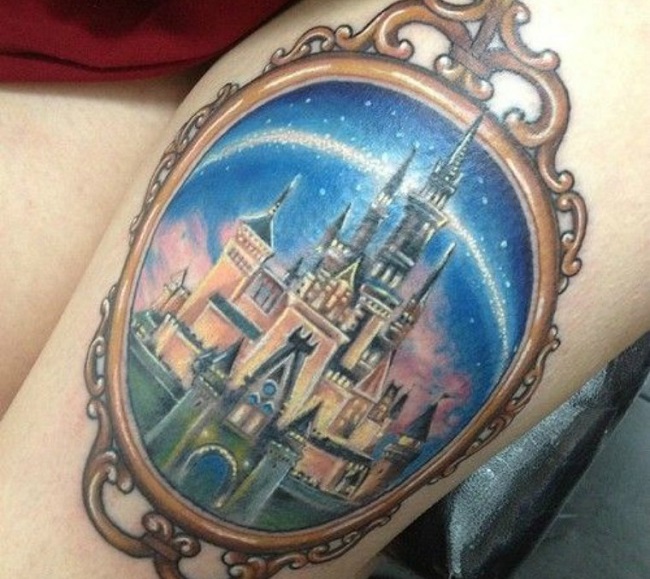 The employees are not expected to do a tattoo The employees are not expected to do a tattoo