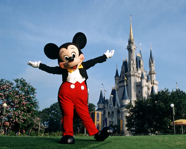 The Mickey that you see are placed separately The Mickey that you see are placed separately