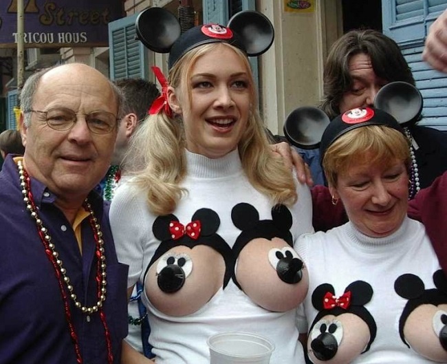 You need to deal with weird guests You need to deal with weird guests