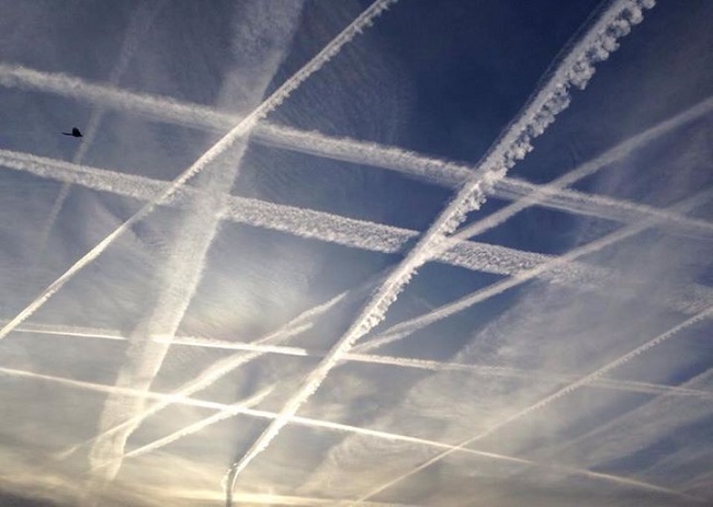 “Chemtrails” not a conspiracy but truth.