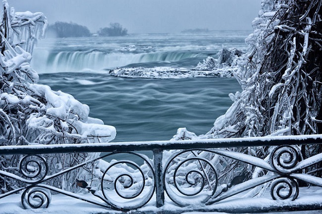 Horseshoe Falls is the second largest of the Niagara Falls