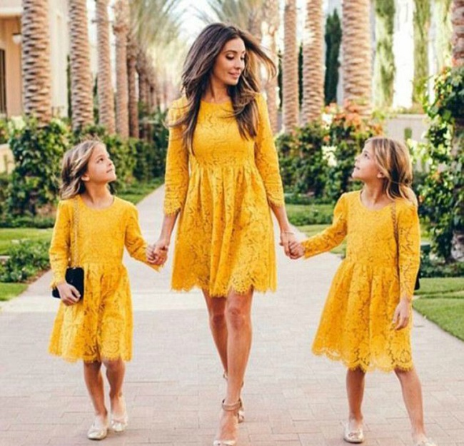 Jaqi also poses with her children and posts picture on their Instagram accounts Jaqi also poses with her children and posts picture on their Instagram accounts