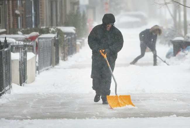 North America reeling under record-breaking cold conditions; Niagara Falls freezes North America reeling under record-breaking cold conditions; Niagara Falls freezes