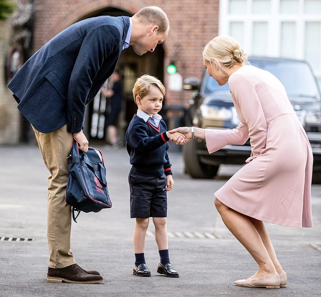 They must speak properly and have good etiquettes They must speak properly and have good etiquettes