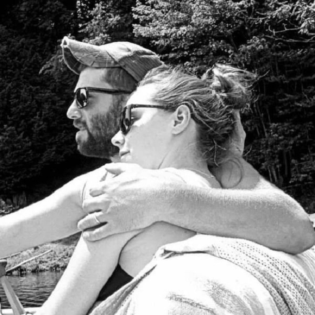 The job of nurse is not easy The job of nurse is not easy