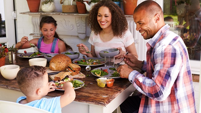 Who can follow the dash Diet Who can follow the DASH Diet