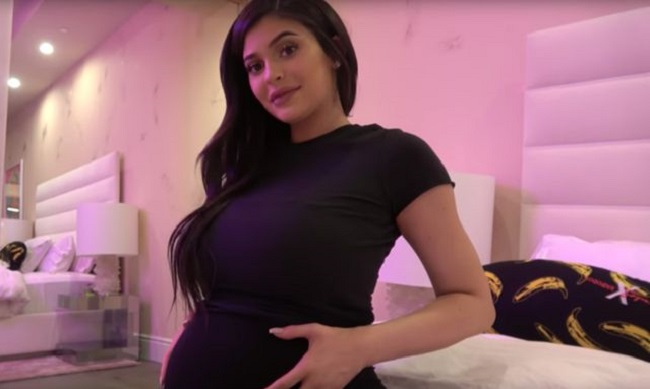 Kylie Jenner Baby bump Kylie Jenner Baby bump