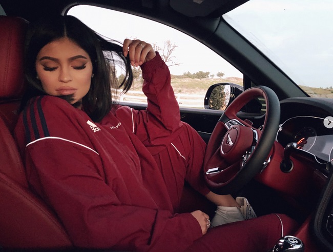Kylie Jenner Is Back to Posing Kylie Jenner Is Back to Posing