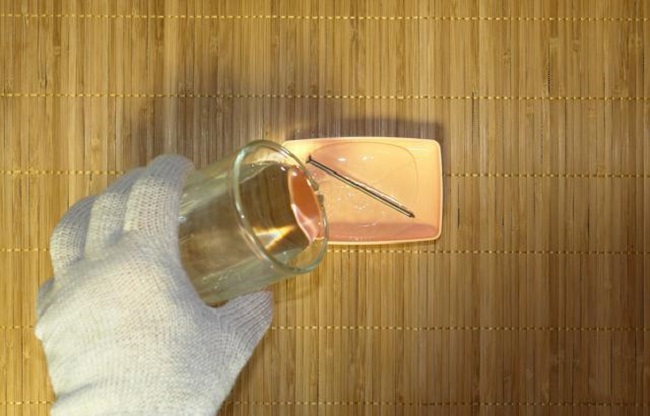 How to fix a nail in plaster How to fix a nail in plaster