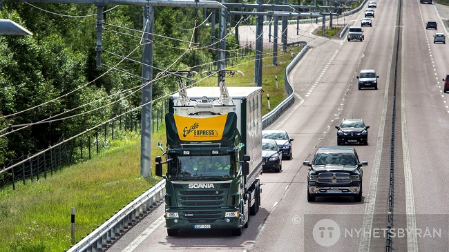 Lorries roll on to worlds first electric highway Lorries roll on to world's first electric highway