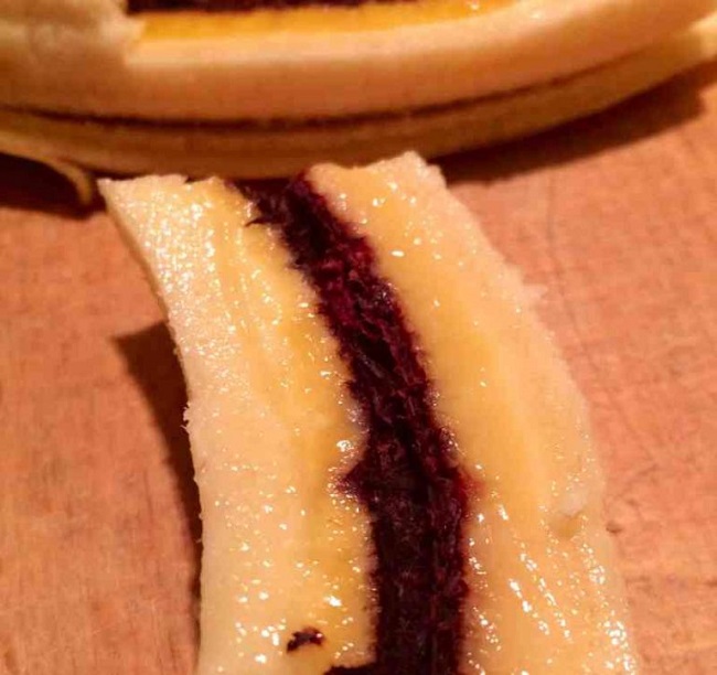 Reddish discoloration Reddish discoloration