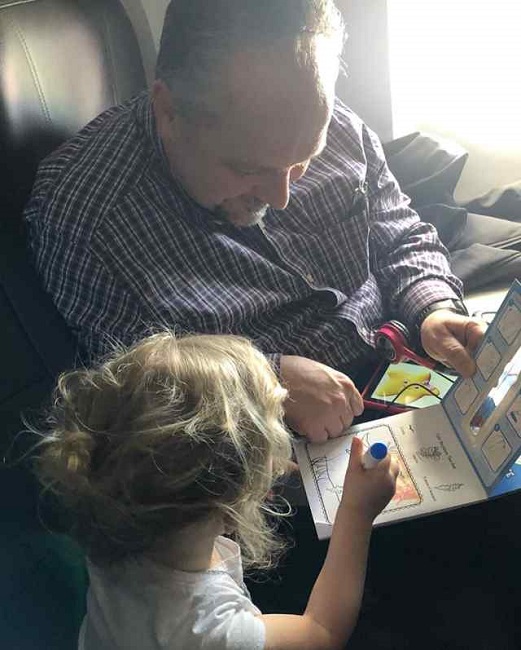 stranger helping kid in plane stranger helping kid in plane