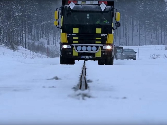 Sweden builds first ever electrified road Sweden builds first ever electrified road
