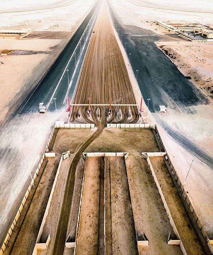 Camel racing tracks Camel racing tracks