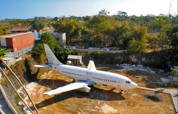 Another Boeing 737 was also discovered in Bali Another Boeing 737 was also discovered in Bali