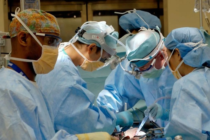 A very accurate map of the neuronal networks can be constructed during awake surgery