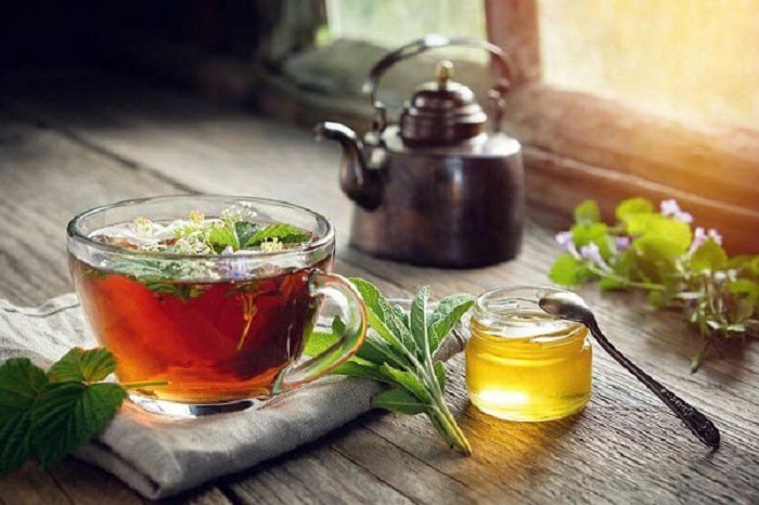 Drinking sage tea helps wounds heal faster and reverse the signs of ageing