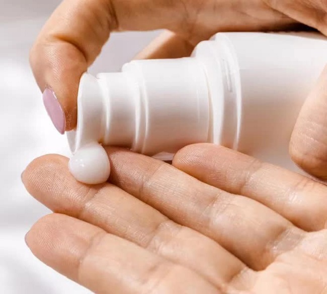 Only use a non-comedogenic sunscreen 