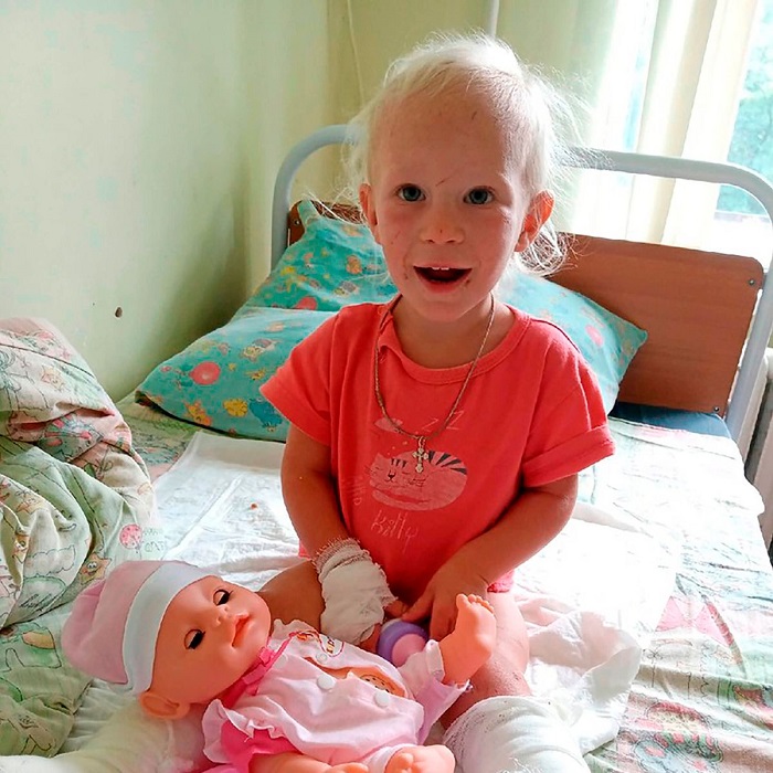 Lyuda was later taken to Smolensk’s Special Children’s Clinical Hospital