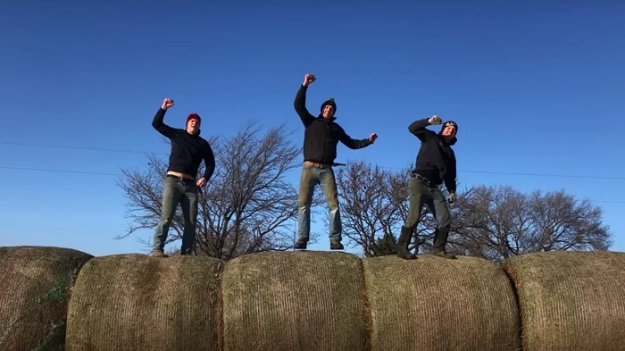 Farmers Rock the Barn With Farmers Rock the Barn With