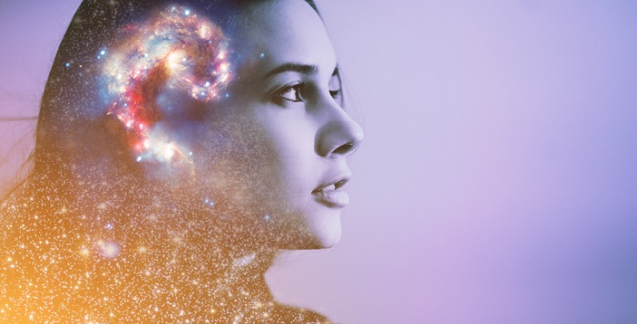 The mysterious voices in her head The mysterious voices in her head