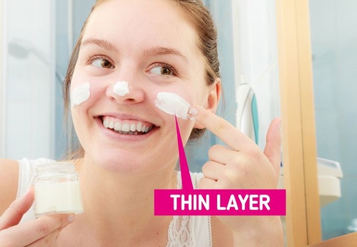 Apply zinc oxide lotion on enlarged pores